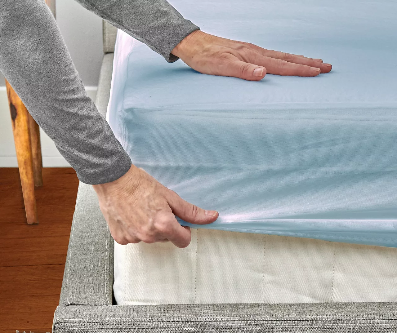 Cool Touch King Fitted Mattress Protector 5 Cool Touch King Fitted Mattress Protector - Image 5