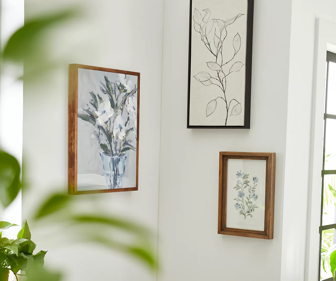 Blue Floral Vase Framed Canvas 4 Blue Floral Vase Framed Canvas - Image 4