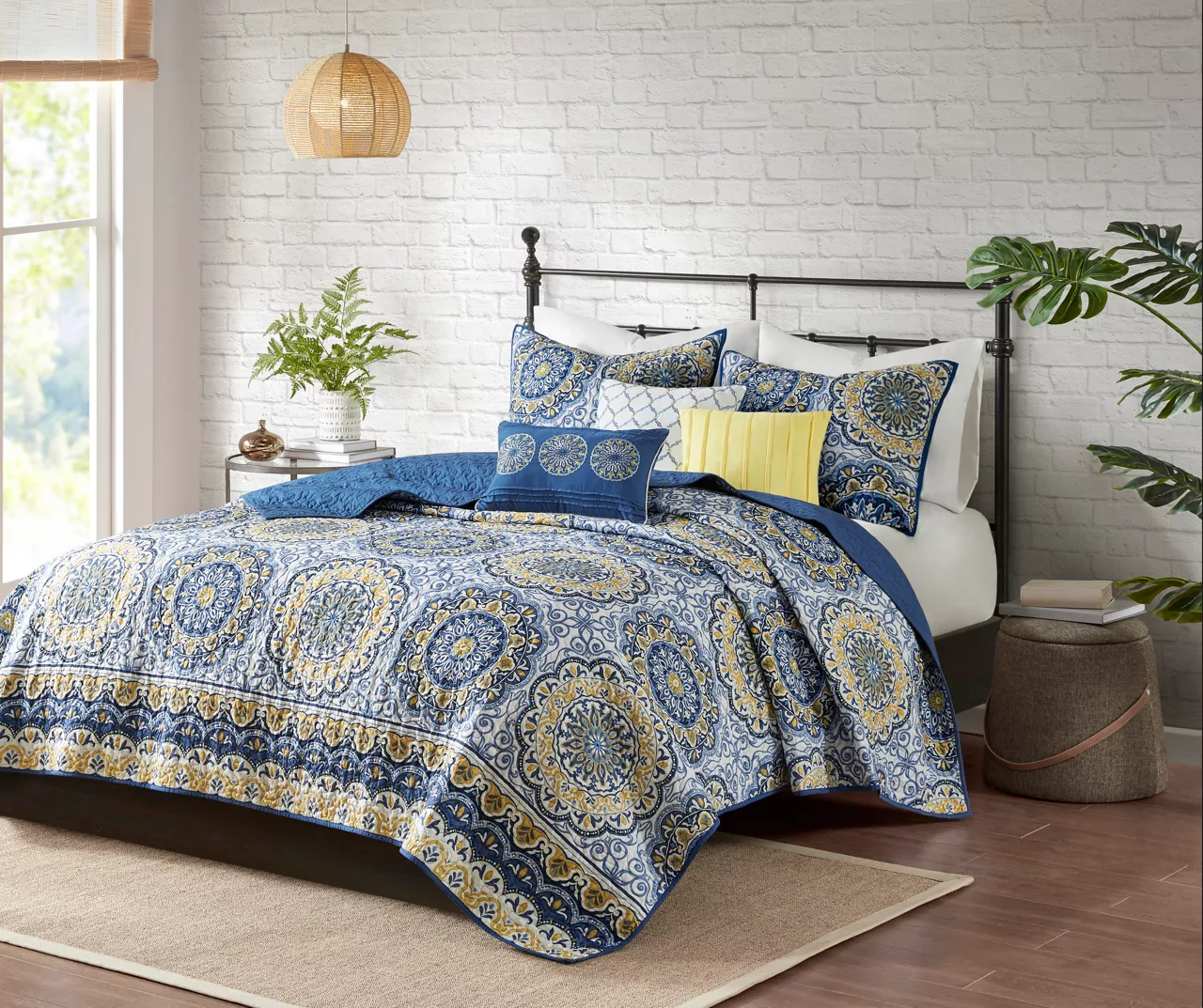 Menara Reversible Coverlet Set 16 Menara Reversible Coverlet Set - Image 16