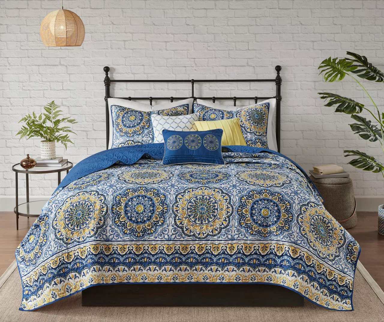 Menara Reversible Coverlet Set 2 Menara Reversible Coverlet Set - Image 2