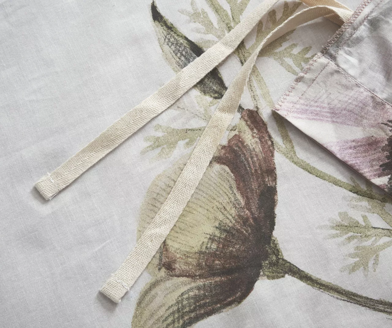 Maddy Blush Floral Duvet Cover Set 8 Maddy Blush Floral Duvet Cover Set - Image 8