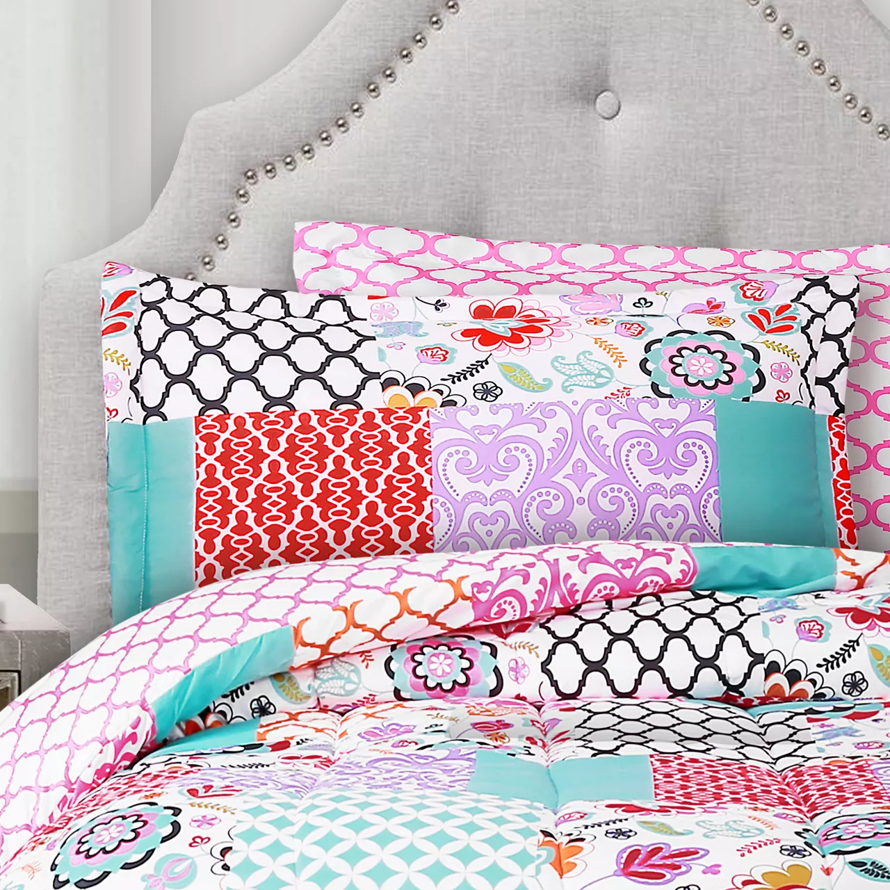 Brookdale White, Pink & Teal Pattern Patchwork Twin 5-Piece Comforter Set 2 Brookdale White, Pink & Teal Pattern Patchwork Twin 5-Piece Comforter Set - Image 2