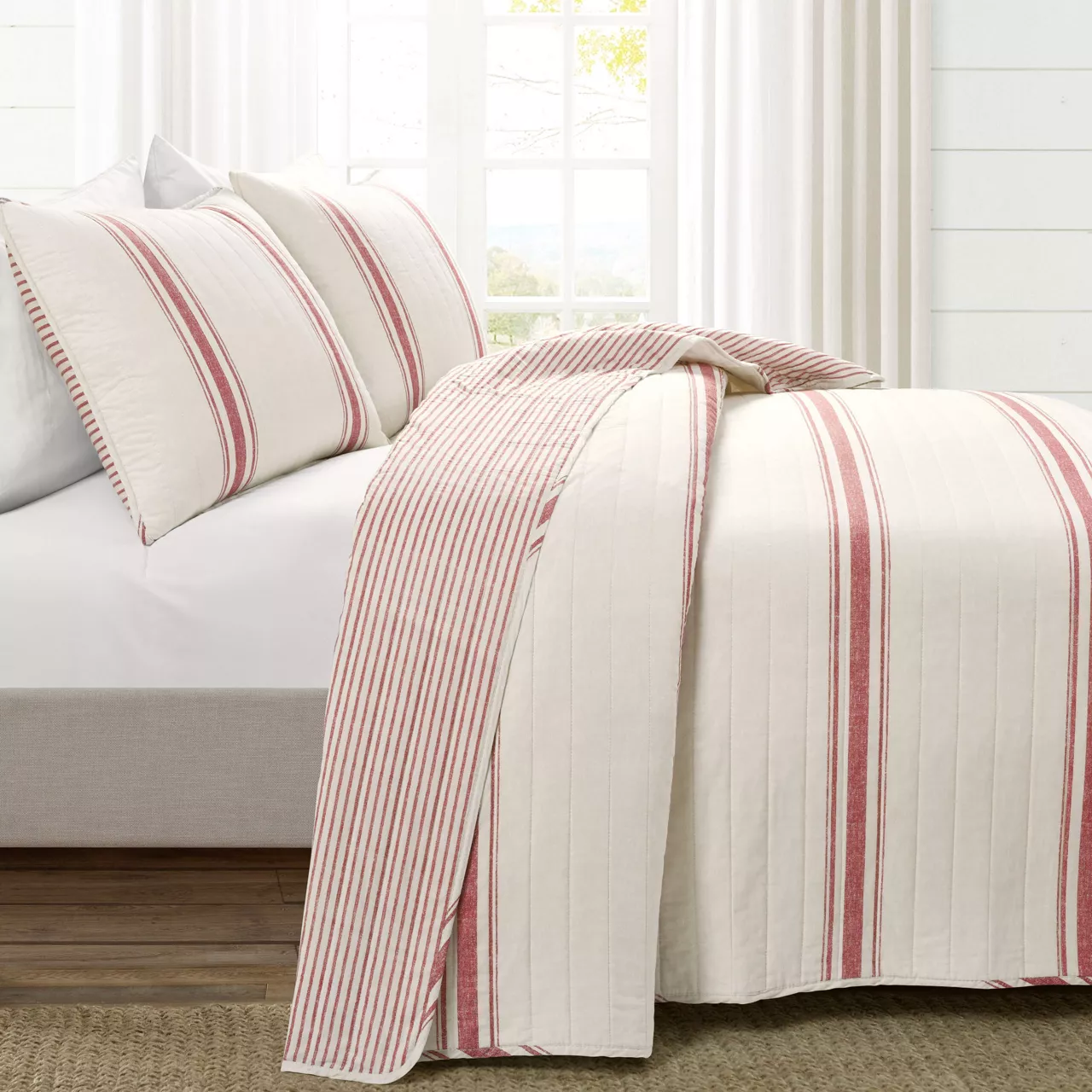 Beige & Red Stripe Full/Queen 3-Piece Quilt Set 2 Beige & Red Stripe Full/Queen 3-Piece Quilt Set - Image 2