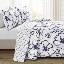 Scandinavian Floral Quilt Set -Home Decor Store 810553011 11