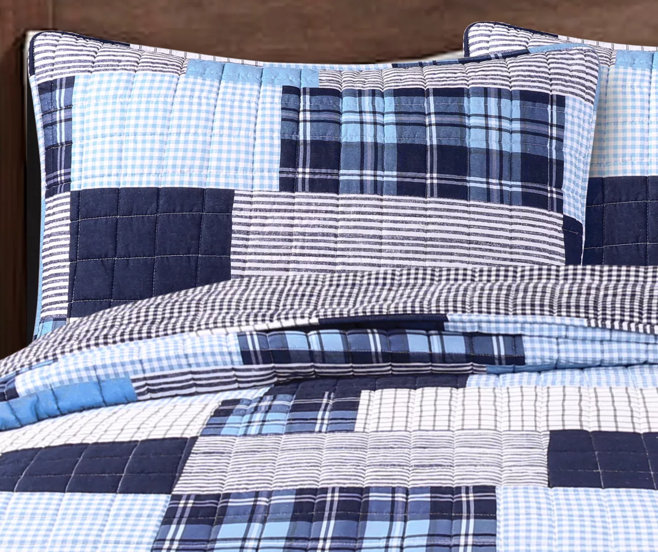 Greenville Plaid Patchwork Reversible 3-Piece Quilt Set 1 Greenville Plaid Patchwork Reversible 3-Piece Quilt Set
