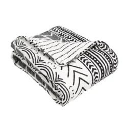 Hygge White & Black Geometric Throw, (50" X 60") 6 Hygge White & Black Geometric Throw, (50" X 60") -Home Decor Store 810553465 2