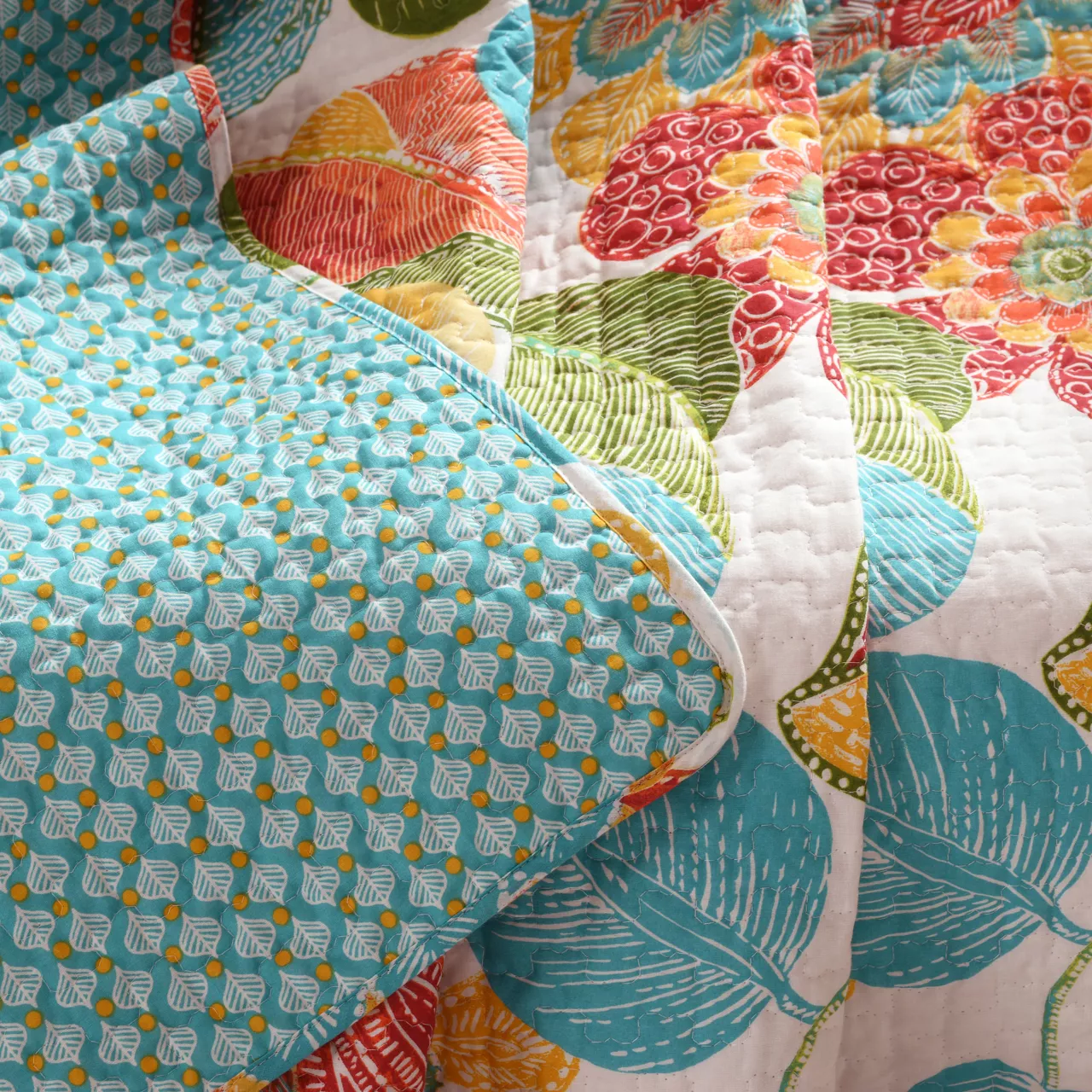 Layla Orange & Blue Floral Quilted Throw, (50" X 60") 3 Layla Orange & Blue Floral Quilted Throw, (50" X 60") - Image 3