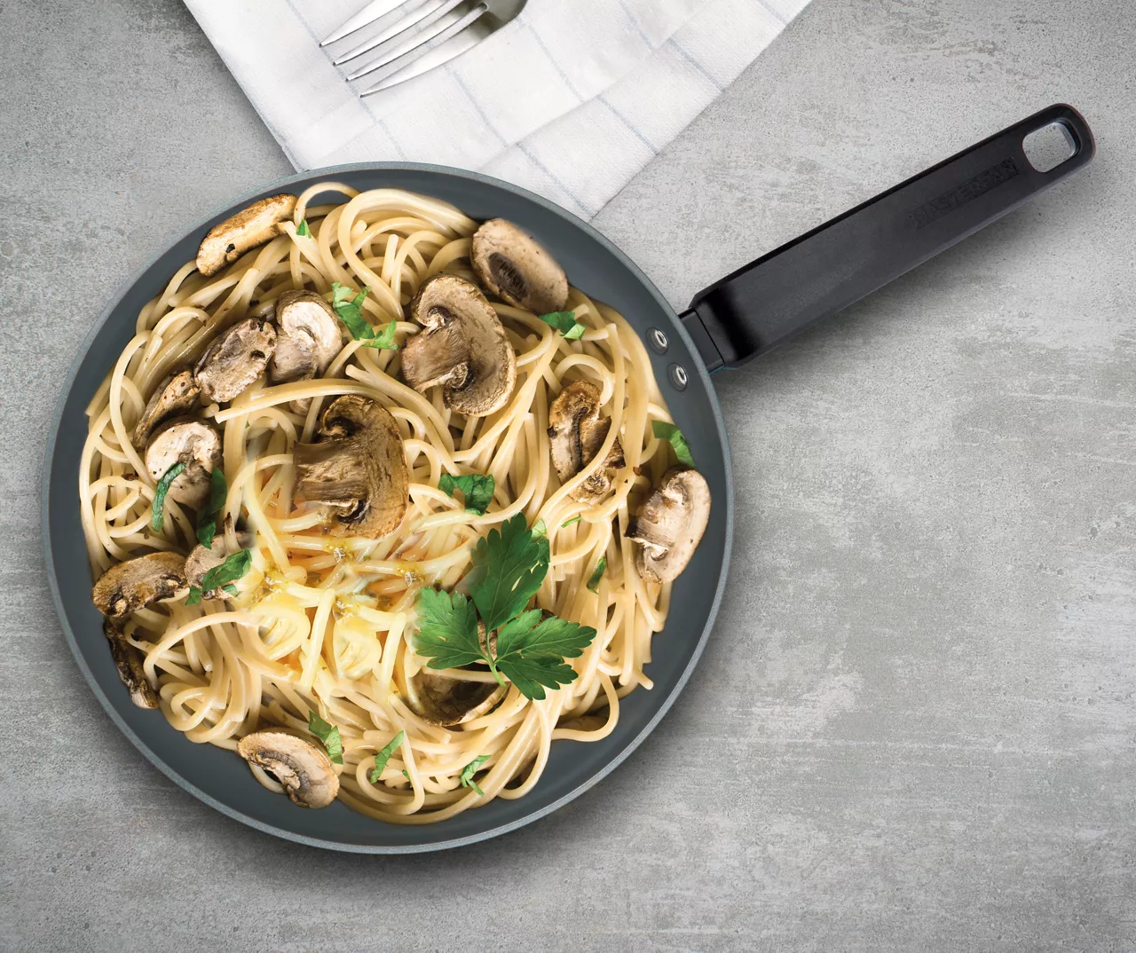 Masterpan 11" Gray Non-Stick Aluminum Fry Pan 5 Masterpan 11" Gray Non-Stick Aluminum Fry Pan - Image 5