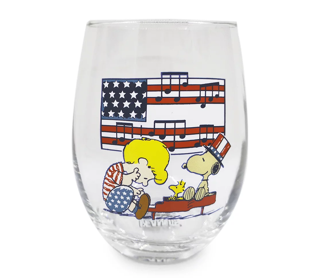 Peanuts Stars & Stripes 4-Piece Curved Glassware Set 5 Peanuts Stars & Stripes 4-Piece Curved Glassware Set - Image 5
