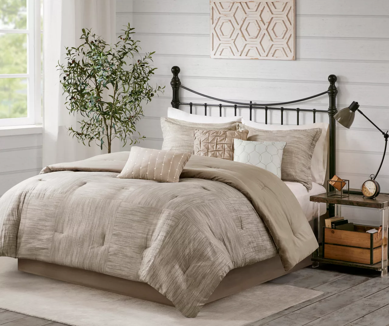Kelan Taupe Streak Patchwork Seersucker Queen 7-Piece Comforter Set 2 Kelan Taupe Streak Patchwork Seersucker Queen 7-Piece Comforter Set - Image 2