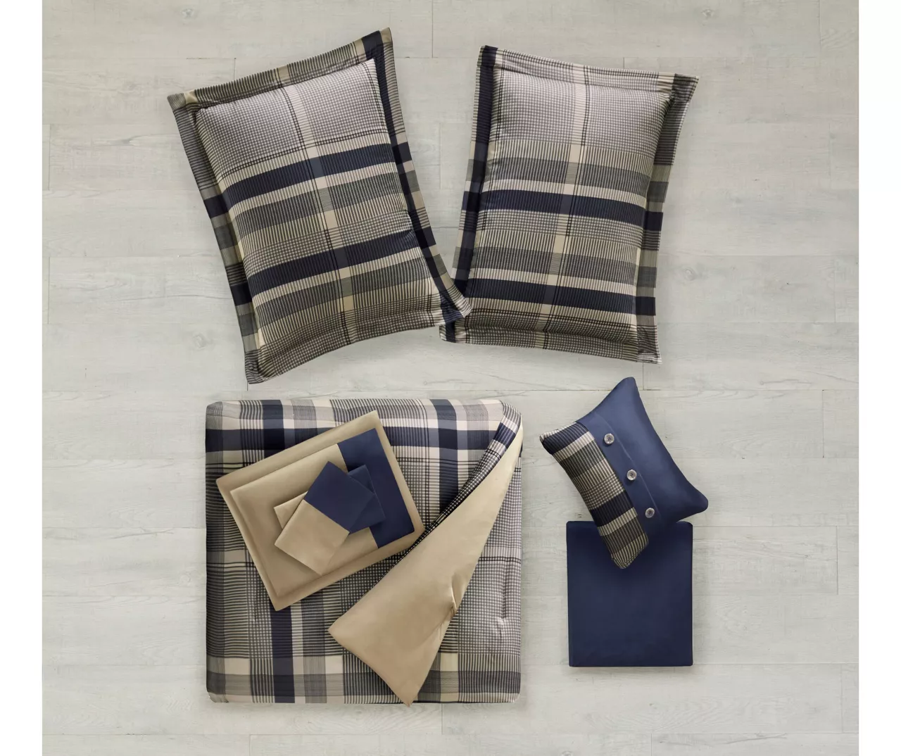 Rick Navy & Beige Crisscross Comforter Set 4 Rick Navy & Beige Crisscross Comforter Set - Image 4