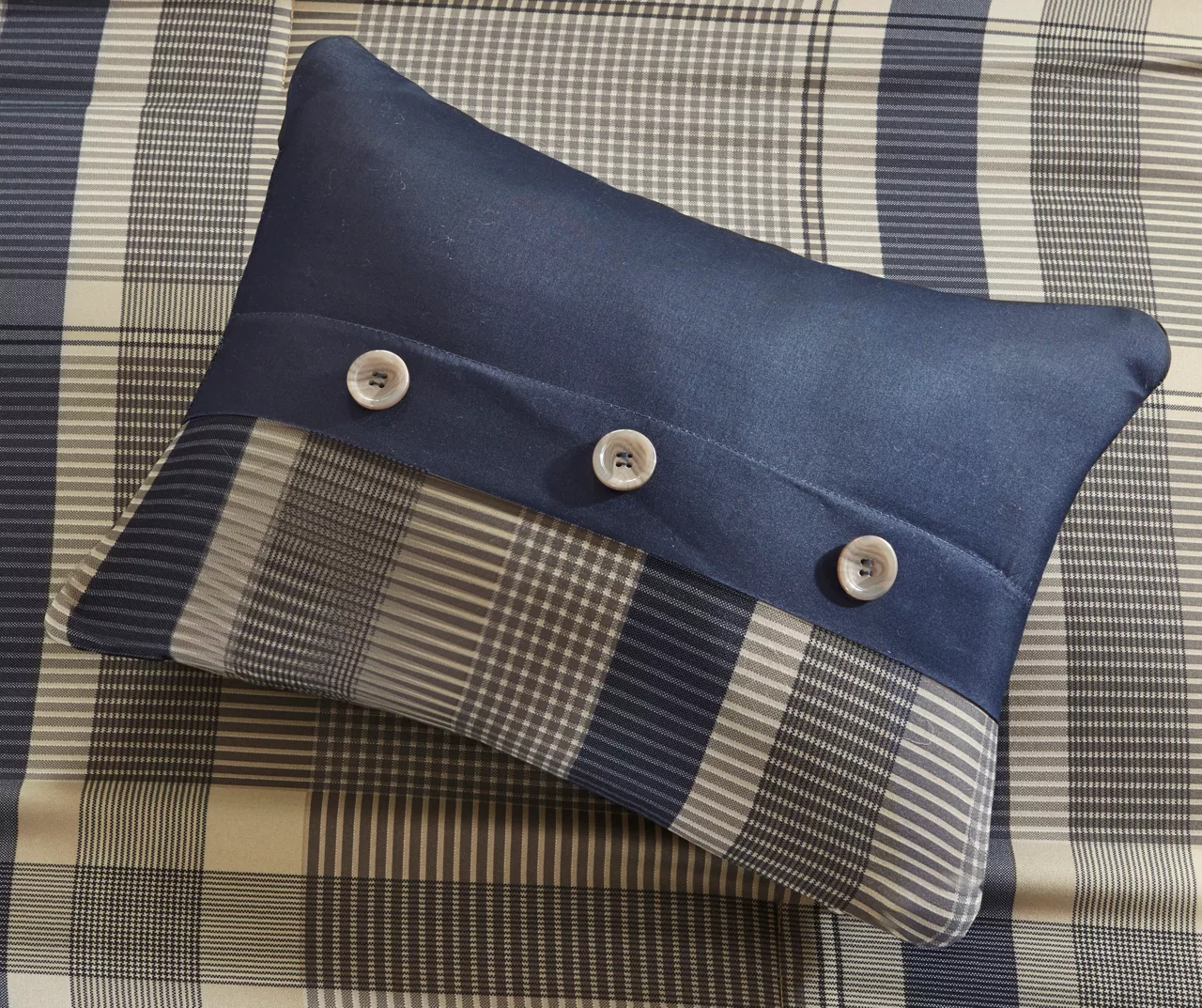 Rick Navy & Beige Crisscross Comforter Set 7 Rick Navy & Beige Crisscross Comforter Set - Image 7