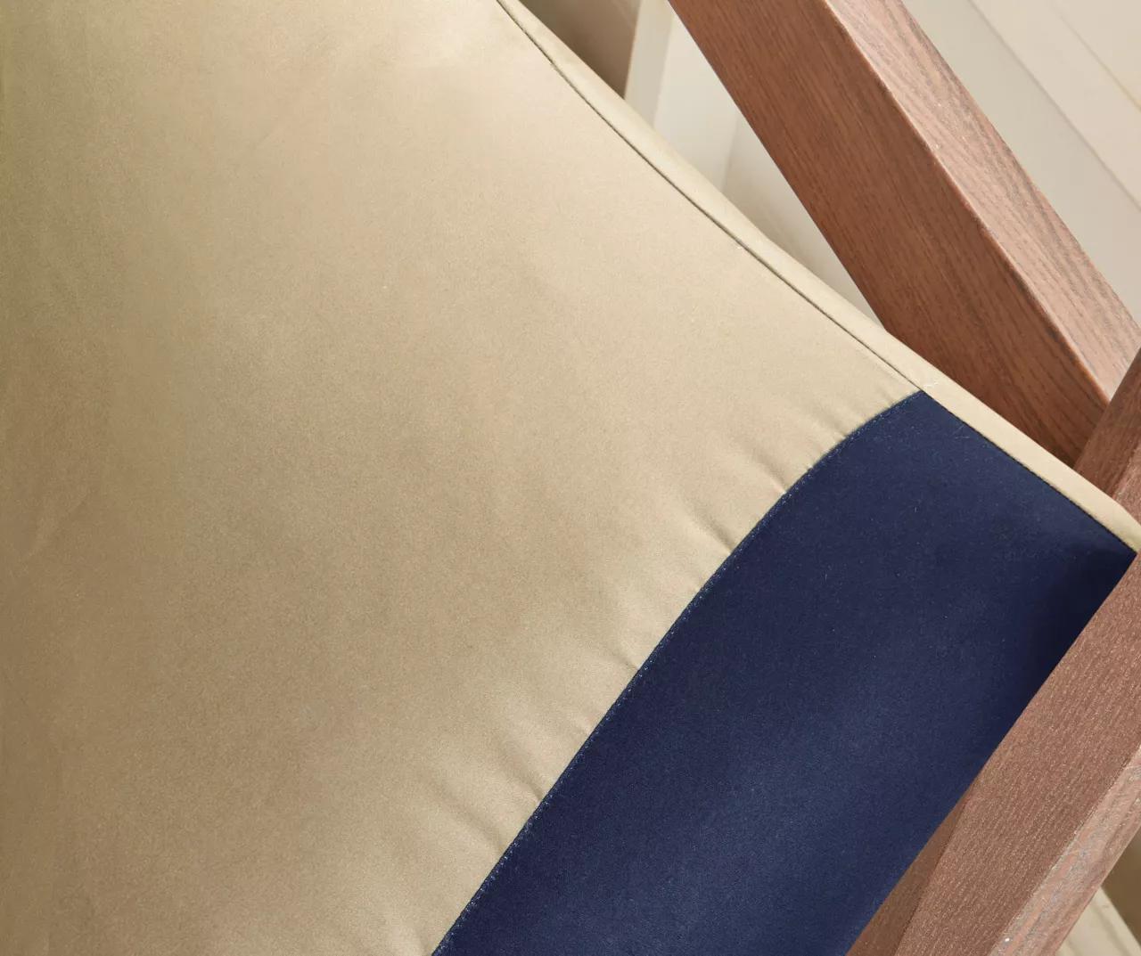 Rick Navy & Beige Crisscross Comforter Set 9 Rick Navy & Beige Crisscross Comforter Set - Image 9