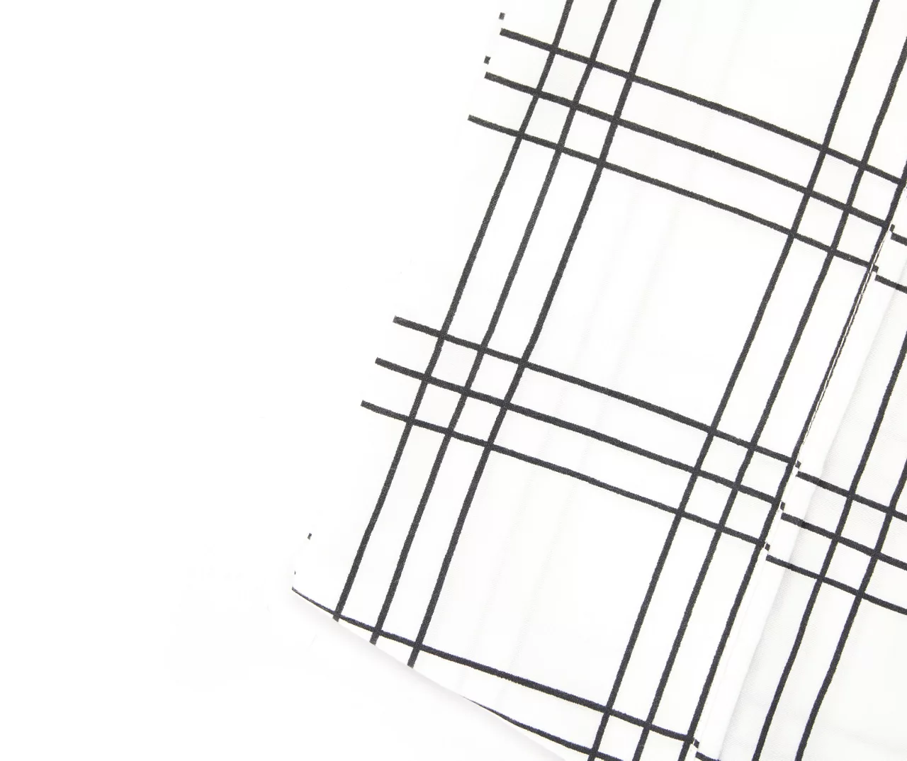 White & Black Grid Plaid Queen 4-Piece Microfiber Sheet Set 2 White & Black Grid Plaid Queen 4-Piece Microfiber Sheet Set - Image 2