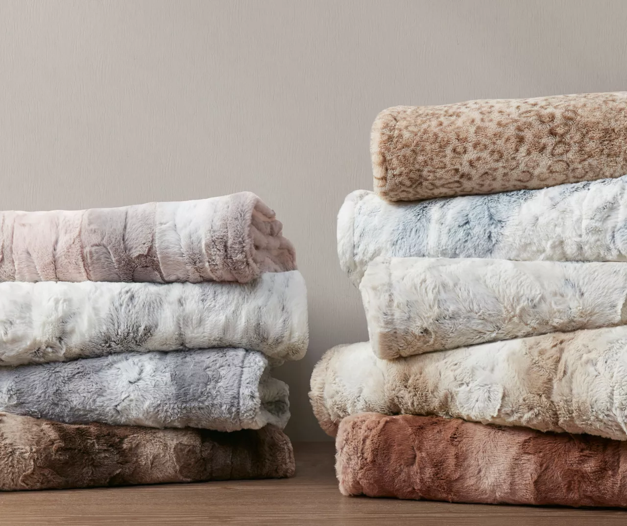 Marselle Marble Faux Fur Heated Throw, (50" X 70") 20 Marselle Marble Faux Fur Heated Throw, (50" X 70") - Image 20