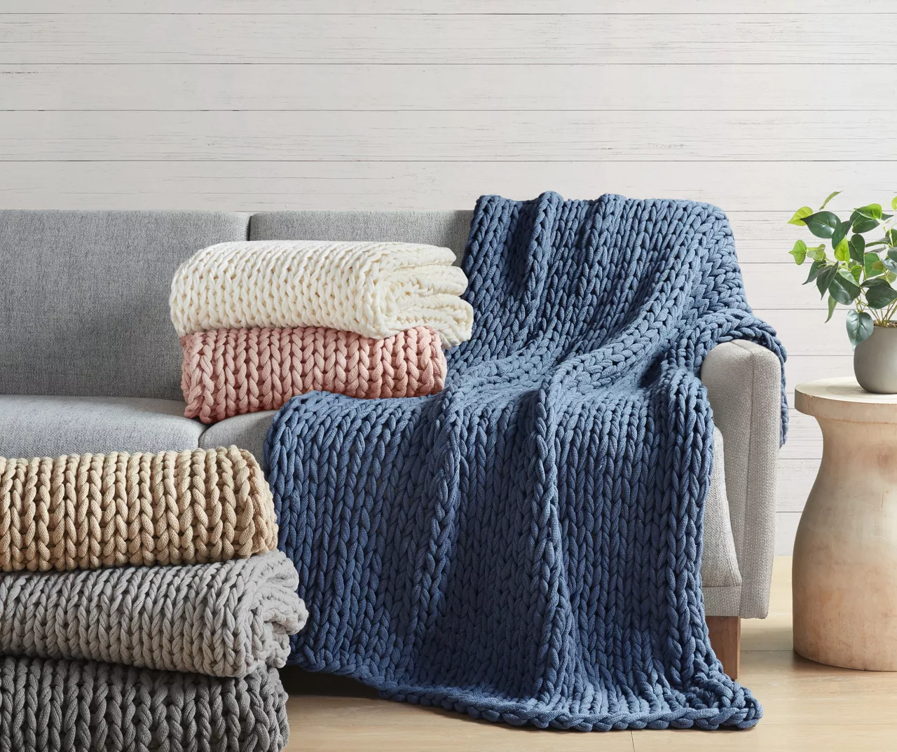 Chunky Double-Knit Handmade Throw, (50" X 60") 18 Chunky Double-Knit Handmade Throw, (50" X 60") - Image 18